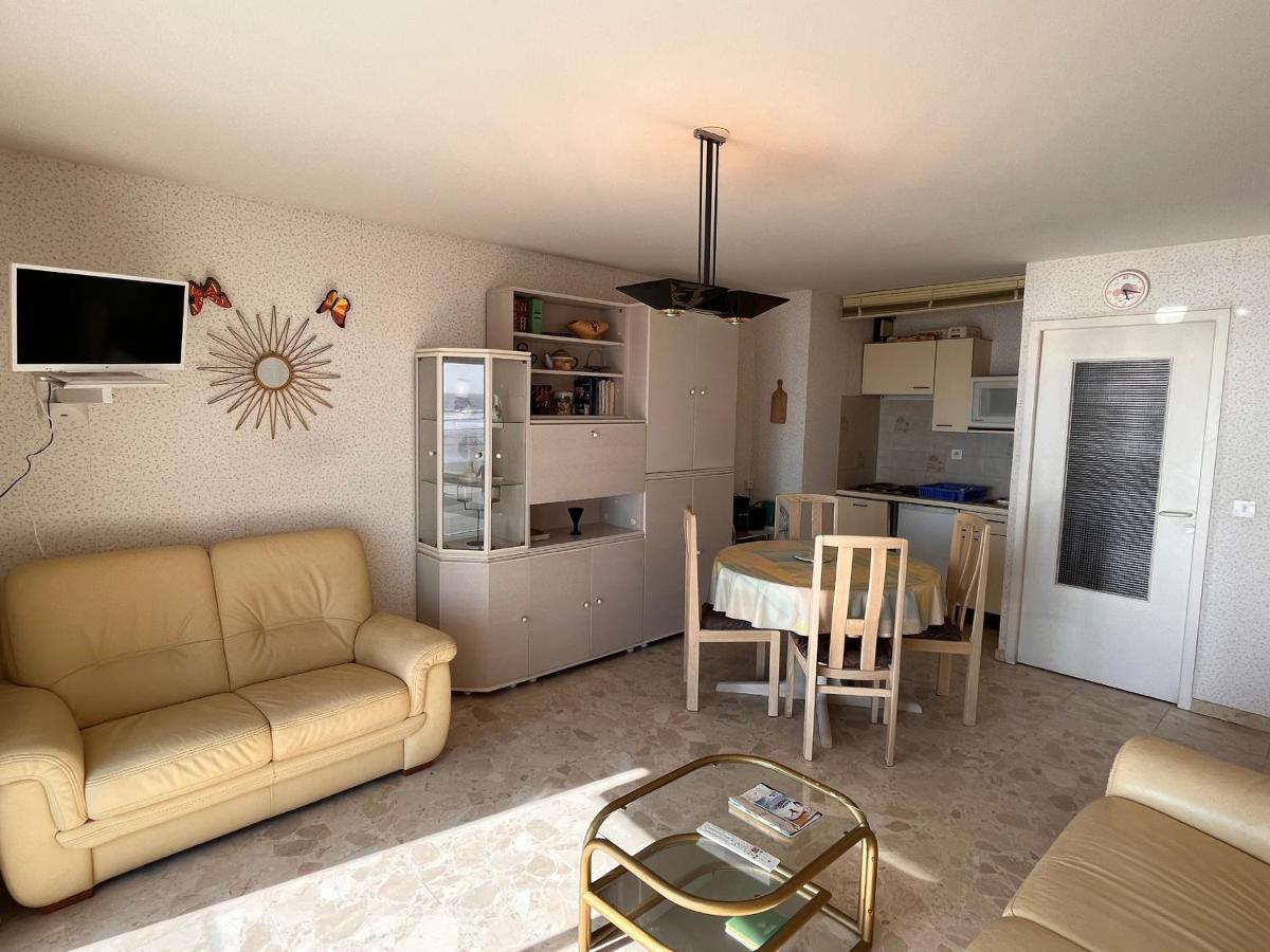 Appartement T2 Avec Balcon Et Vue Mer, 1Er Etage, Ascenseur, Tv, Cuisine Equipee - Fr-1-197-466 เลส์ซาบล์-โดล็อนน์ ภายนอก รูปภาพ